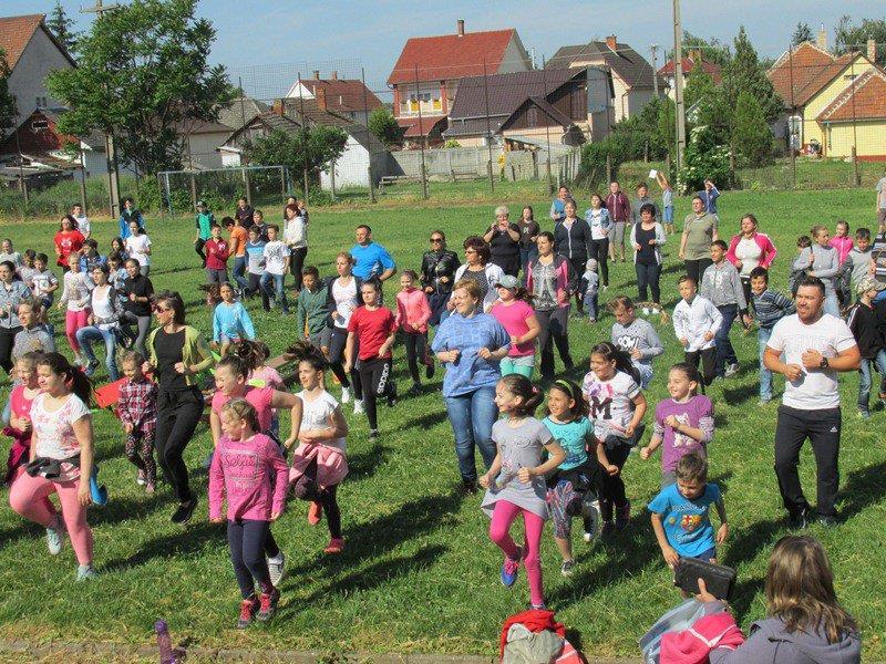 SZENT GYÖRGY IFJÚ LOVAGJAINAK TALÁLKOZÓJA A vetélkedő célja: Megeleveníteni a történelem középkori korszakát, a mai virtuális világunkban kipróbálni, hogy milyen lehetett középkorban ifjúként élni.