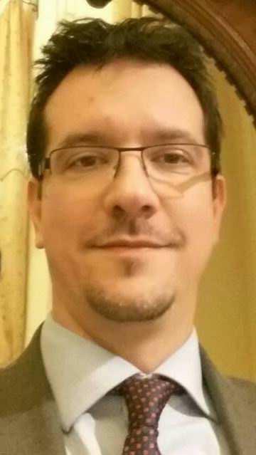 dr. Farkas Zoltán presbiter 2007-ben költöztünk családommal a kerület tőszomszédságába, azóta járunk a rákoskeresztúri gyülekezetbe.