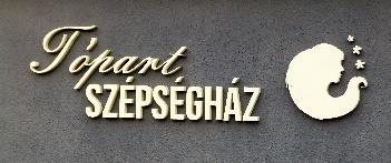 CÉGÉREK, REKLÁMHORDOZÓK Az utcaképhez a hirdetőtáblák, reklámfelületek, cégérek is