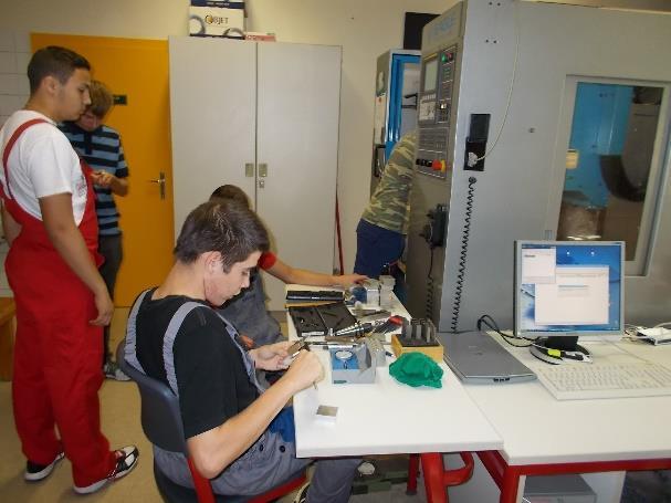 esztergagép Siemens 810T kezelői