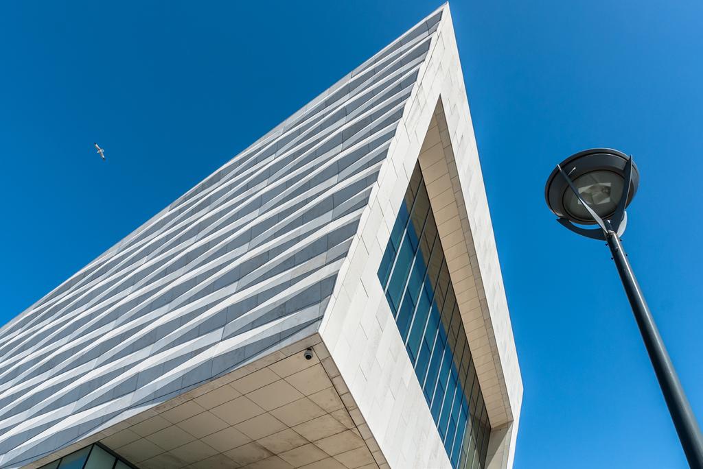 Akcióban az ENER-G CHP Liverpool Museum Az energiamegtakarításokat és kibocsátáscsökkentést szemléltető modell Korszerű épület A 72 millió fontból létesített Museum of Liverpoolnak egy jobb