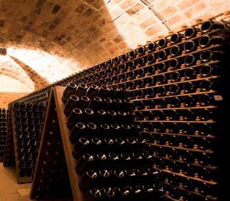 IMPERIAL CHAMPAGNE * 0,75 l, 19 /l 14 VEUVE CLICQOUT PONSARDIN BRUT CHAMPAGNE 0,75 l, 18 665 Ft/l 13 LAURENT PERRIER LA CUVÉE BRUT CHAMPAGNE * 0,75 l, 19 /l 14 DOM PÉRIGNON CHAMPAGNE * 0,75 l, 57 332