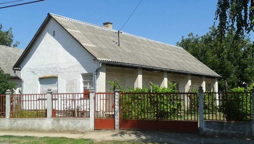 oromzatú lakóház jellemző