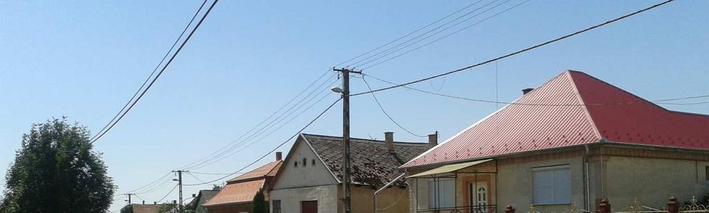 A településrészen a tetők kialakítása utcánként, de akár utcaszakaszonként is eltérő, mely az építés idejével is összefügg.