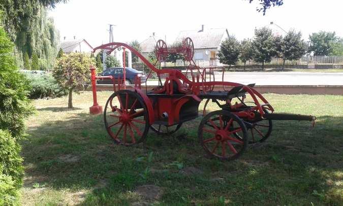 A burkolatok, járdák esetében tartós,