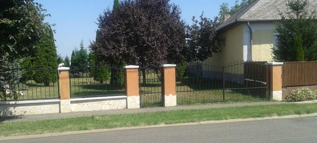KERÍTÉSEK Az oszlopos,