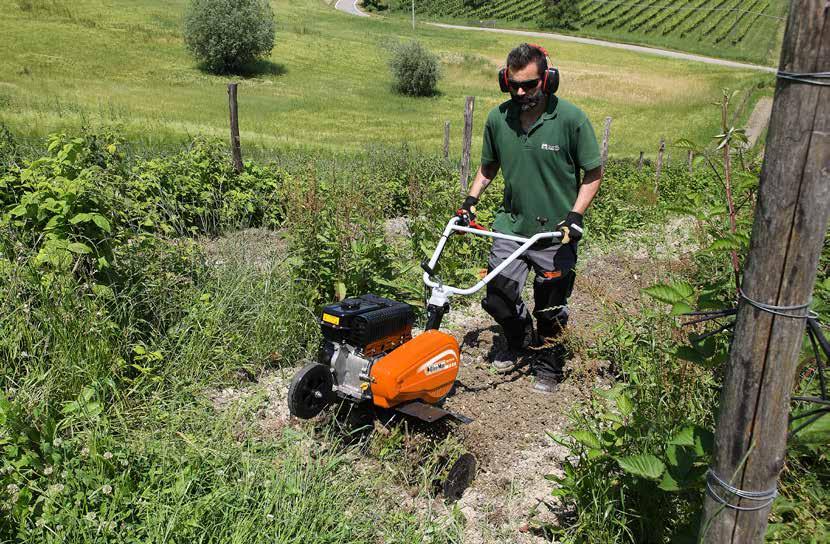 Motoros kapák Útmutató a motoros kapa kiválasztásához OTTHON VIDÉK Kompakt motoros kapa MH 130 VETÉS ÉS TALAJMŰVELÉS Motoros kapák intenzív munkához MH 175 RK MH 198 RK A motoros kapa helyes