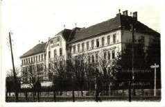Fő tér, üzle 1200 21157.