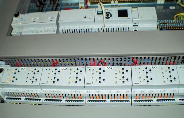 elektromos függönymozgatás) elektromos padlófűtés vezérlése helyiségenként hideg-meleg víz