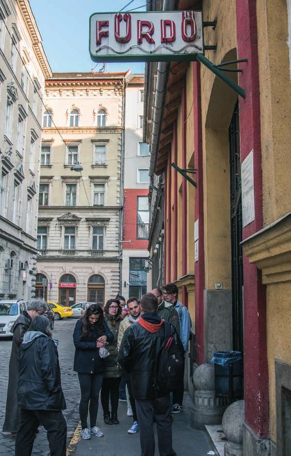 BESZÁMOLÓ 2017 17 Pályamódosító Program A program, melyet évek óta a Hajléktalanokért Közalapítvány pályázati támogatásának köszönhetően tudunk megvalósítani, 2017-ben is a Kürt utcai Nappali