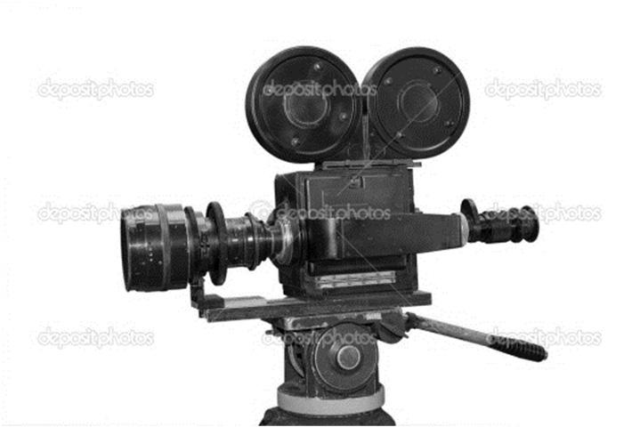 12. Nevezze meg az alábbi két eszközt! 2 pont 1. b 2. e 1.) 2.) a.) praxinoscop b.) filmkamera c.) sztroboszkóp d.) camera obscura e.) máltai kereszt f.) digitális fényképezőgép 13.