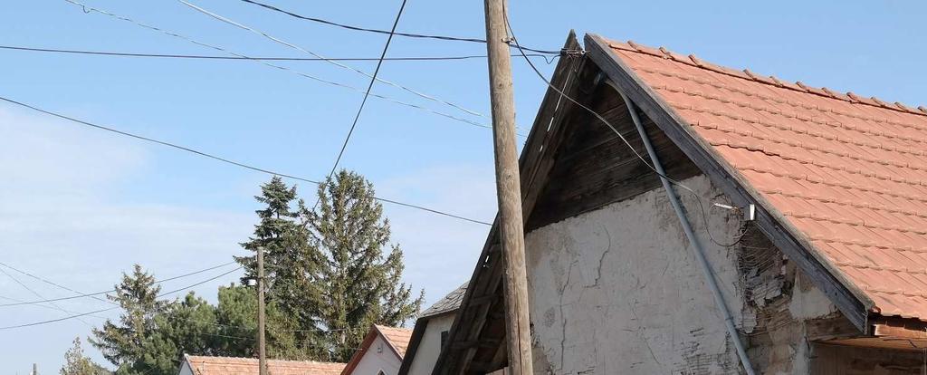 24 Eltérő karakterű területek Elsősorban a hagyományos léptékű épületek túlsúlya miatt (bár