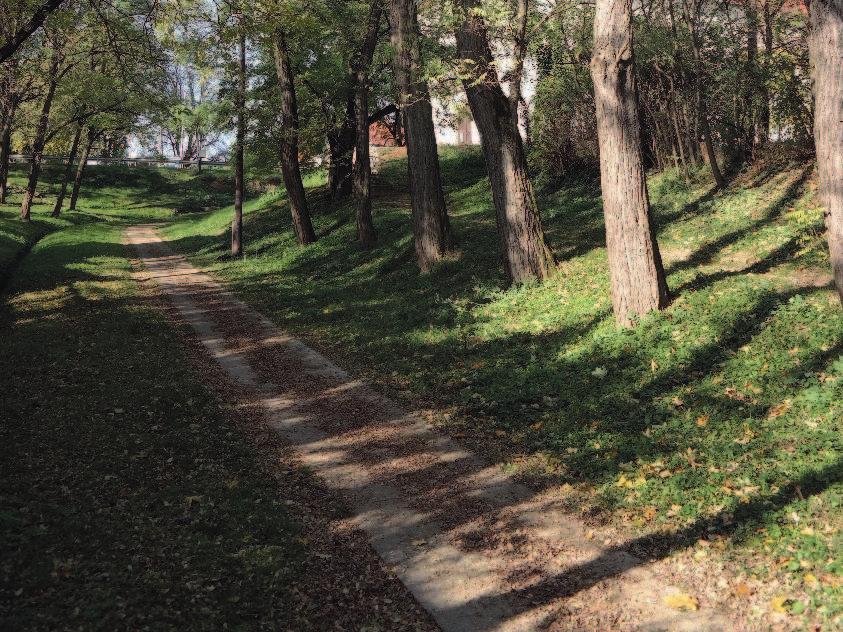 Gyakran fordul elő velünk, hogy értékeinket akkor fedezzük fel, amikor már elvesztek, avagy állapotuk, állaguk már oly mértékben leromlott, hogy feltámasztani őket csaknem lehetetlen.