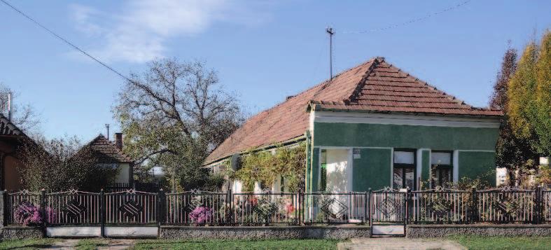 Így alakultak ki az úti-faluk, melyek jellemzője, hogy a völgy aljában futó út két oldalán, az utcára merőlegesen hosszú keskeny telkeken sorakoznak az utcára merőleges hosszú házak.