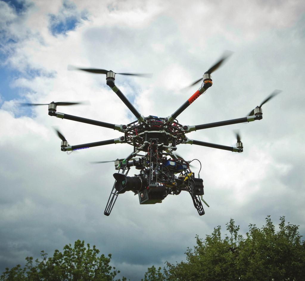 A kiemelt kutatási terület kutatói, szakértői a pilóta nélküli légijárművek (UAV - Unmanned Aerial Vehicle) felhasználását biztonságossá, rugalmassá és így valóban sok területen alkalmazhatóvá tevő
