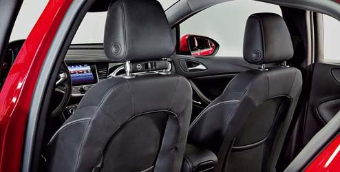 Megjegyzés: A legtöbb európai oszágban törvényileg előírt a biztonsági mellény megléte Chevrolet gépjárművekhez is megfelelő FlexConnect adapter Érezze magát otthon!