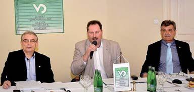 Taggyűlés többi résztvevője tárgyalási joggal vett részt. Dr. Szilágyi József EVDSZ elnök köszöntötte a IV.