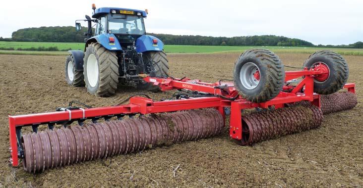 szerelt váz, hidraulikusan állítható első simító, Kerékméret: 400/60x15,5 ROLLMOT VONÓERŐ (LE) SÚLY (KG) ÁR