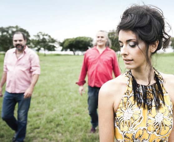 TIPP BMC Opus Jazz Club 20h Take the Mol Train Gismonti 70: Bianca Gismonti Trio (BRA). Válogatás a 70 éves brazil jazz-zenész, Egberto Gismonti szerzeményeiból. J 1500 Ft.