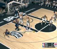 sport nba live 2004 belõdni, megéri. S ha már szoba került a testi kontaktus, az NBA Live 2004-ben ez is zseniálisan van megoldva.