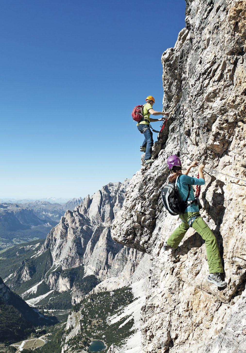 Minden az olaszországi Dolomitokban kezdődött. Itt épültek ki az első via ferraták a katonai csapatok és felszerelések szállítására az első világháború alatt.