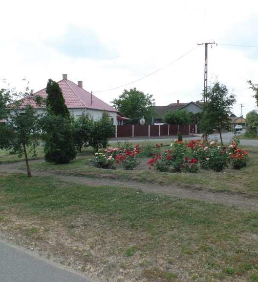 UTCÁK, KÖZTEREK, KÖZKERTEK Egy település, településképi javításához, karbantartásához sokszor nem szükséges nagy beavatkozás.