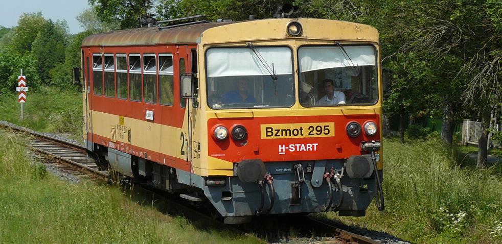 By train to Eger and Szilvásvárad The baroque city of Eger accessible from Budapest by direct fast trains in every two hours is worldwide known for its wines and castle, which heroically defended the