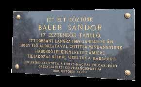január 16-án gyújtotta fel magát a prágai Vencel téren, így tiltakozva hazája szovjet megszállása ellen.