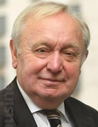 Pavlics Ferenc, 1950-ben a BME-n szerzett gépészmérnöki diplomát, az első Földön kívüli