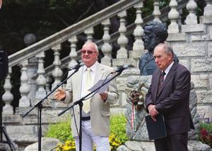 Az Alapítvány nevében Rege Béla (3. kép) kurátor emeritus, a MÁV Zrt. részéről Tóth Axel Roland (4. kép), a Vasúti Híd Osztály vezetője, a Széchenyi István Társaság tagjaként Margitay Zoltán (5.