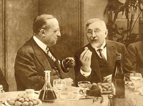 Hogy is mondja a francia? "Des noix, du fromage, un verre de rouge. Des noix pour finir le fromage.