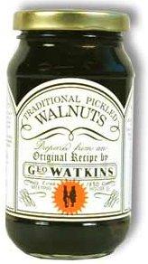 A zölddió segítségével hamisíthatunk is. Dióolajat, az alábbi német recept szerint.