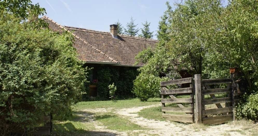 részletek,