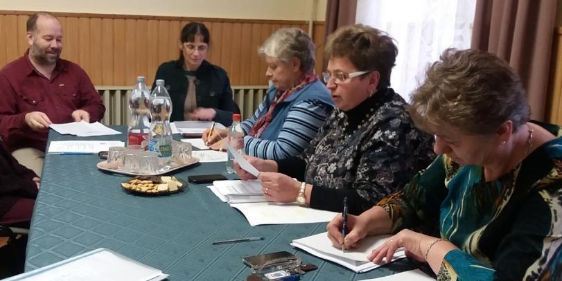 A képviselőtestület első napirendi pontban a lejárt határidejű határozatok végrehajtásáról szóló írásos előterjesztést fogadta el, második napirendi pontban pedig a 2017. évi I III.