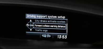 Ráfutásos Ütközésre Figyelmeztető Rendszer (Forward Collision Warning) pedig pásztázza az autó környezetét, és segít megelőzni a veszélyhelyzetek kialakulását.