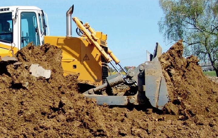 erőátvitel-mozgatás mechanikus hidraulikus járómű gumikerekes lánctalpas szerelék elöl merőleges