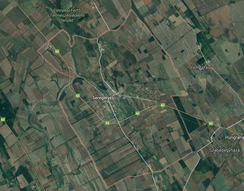 Seregélyes bemutatása 4 SEREGÉLYES BEMUTATÁSA 2 Seregélyes Fejér megye középső részén helyezkedik el, Székesfehérvártól dél-keletre, 16 km távolságra, a 62-es számú fóút mellett.