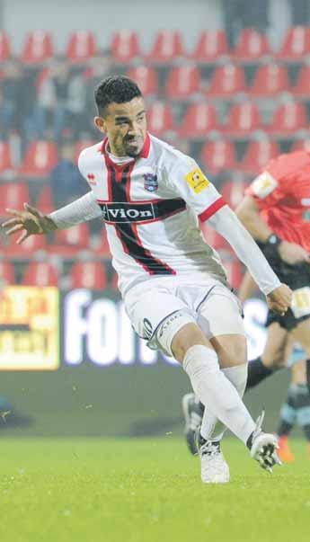 anglického Pohára FA (1999/2000), člen tímu desaťročia v Premier League (1992/93 2001/02), člen All Star tímov Eura 1996, MS 1998 a Eura 2000, člen najlepšej jedenástky roka podľa FIFA (1996),