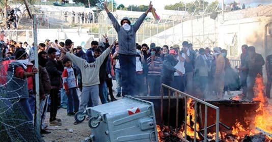 Nem az USA és európai szövetségesei? Ki akar még mindig ott maradni? Nem az USA és európai szövetségesei? Ki csábította Európába az afgán migránsokat?
