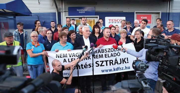 A szakszervezetek vezetői pedig eredményként tudják felmutatni a dolgozóknak. Látjátok, érdemes küzdeni!