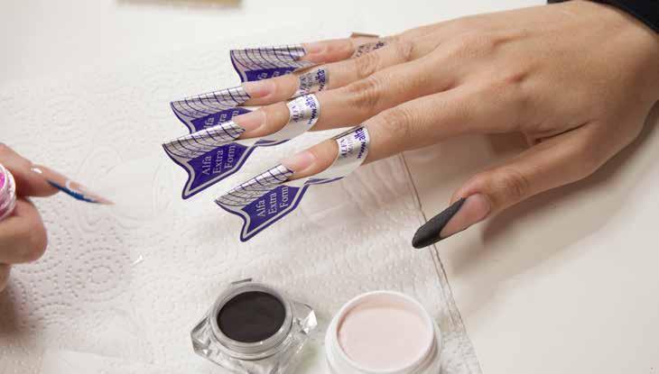Alfa nails továbbképzések Porcelán technikai képzés, kezdőknek, újrakezdőknek tudásfrissítés!
