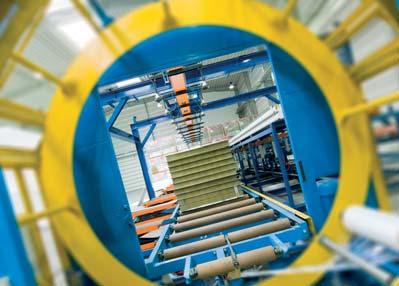 A paneljeinkben található kőzetgyapot kitöltés 120 kg/m 3 -es térfogatsürűséggel