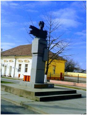 A látogatás célja a méltó emlékezés és tiszteletadás Bartók személyének a főtéren álló szobornál tett koszorúzás és a Nákó kastélyban megrendezett emlékkoncert meghallgatása által.
