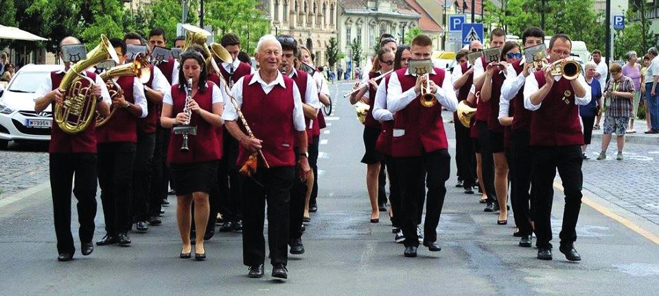 8 AUGUSZTUS 18. ZENEKARI TÉRZENÉK Hagymatikum Fürdő AUGUSZTUS 19.