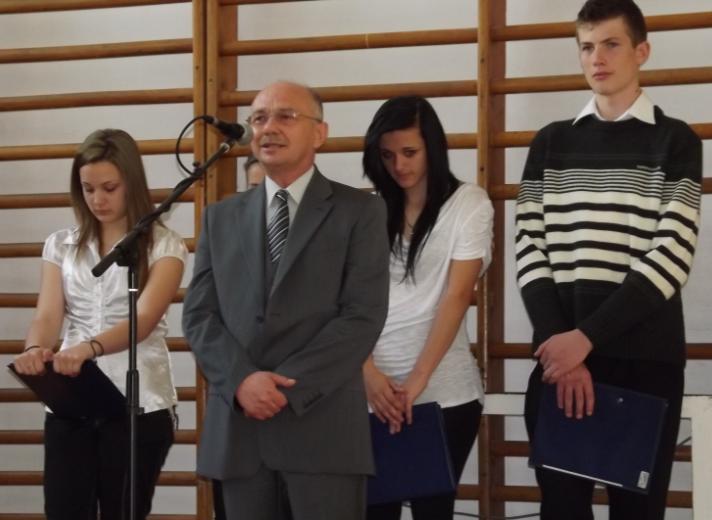 valóság, s egyúttal a magyarok személyes és közösségi önazonosságának meghatározó eleme. 4.