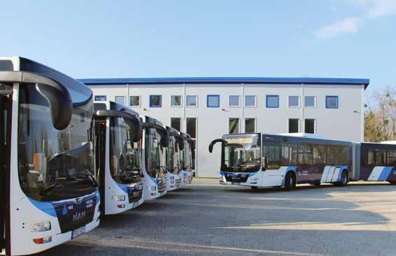 4 Közelkép 2018. április Európa leghosszabb csuklós buszai kerültek Tatabányára Megérkeztek Tatabányára az új, alacsonypadlós csuklós autóbuszok Lengyelországból.