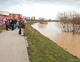 2013 v čase od 8.30 h do 13.00 h a 16.4.2013 od 9.00 h do 16.00 h nebude možné vybavovať stránky na Oddelení dokladov N.