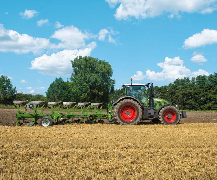 Erő és mebízhatósá A már bizonyított hatheneres Deutz motor a Fendt 700 Varioban 145-240 LE maximális teljesítményt biztosít, mindezt a maximális 50 km/h sebessé mellett.