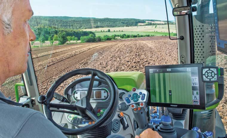 A FENDT VISIOPLUS VEZETŐFÜLKE A kényelemnek főszezonja van. 77 Áttekinthetősé és bő helykínálat Az új Fendt VisioPlus fülke nay teret kínál az Ön kényelméért.