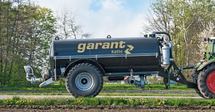 Rualmassá és hatékonysá eyben. A Fendt 300 Vario ey olyan kompakt traktor, amely rualmas, és nay teljesítményével mekönnyíti a hétköznapokat.